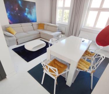 Stare Miasto Appartement | Kosmos 9 - Apartament Orbita by Rentoom
