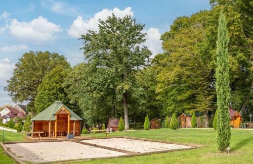 Mantoche Maison | Kota rouge climatisé, séjour nature pour deux près de la Saône - FR-1-583-394