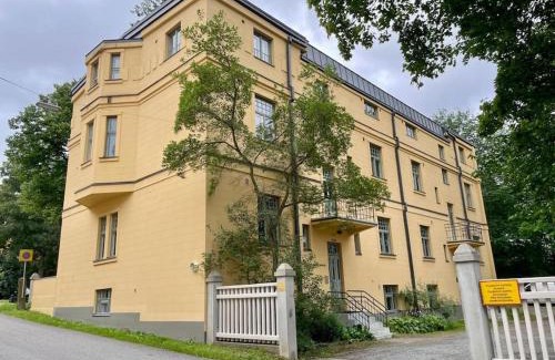 Turku Appartement | Kotimaailma Villa Hortus - Comfy Studio for 2