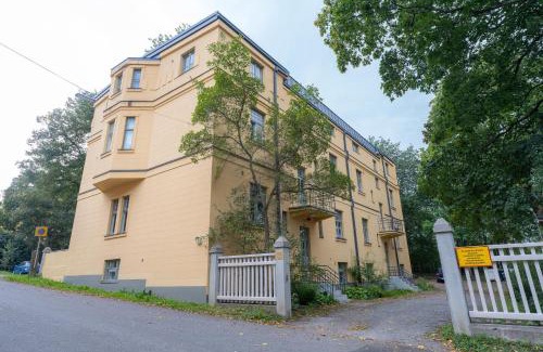 Turku Appartement | Kotimaailma Villa Hortus - Convenient studio for 2