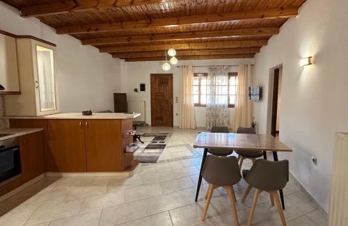 Kalavrita Appartement | Koutsogiannopoulos House