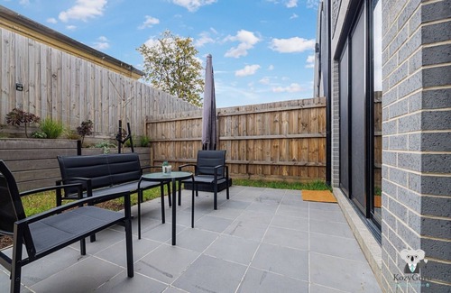 Burwood East Maison | KozyGuru | Burwood East | Quiet and Stylish Retreat