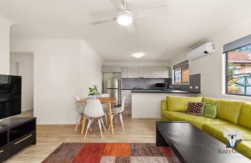 Mount Gravatt East Maison | KozyGuru | Mt Gravatt East | 3 Bed Home
