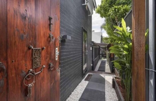 Spring Hill Maison | KozyGuru | Spring Hill | 2 Bed 2.5 Bath
