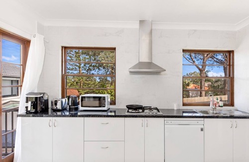 Thornleigh Maison | KozyGuru | Thornleigh 3BR House Nature Convenience