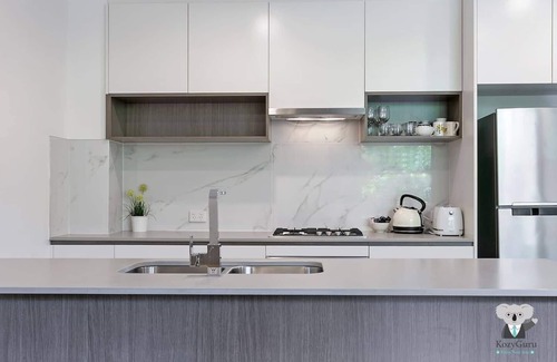 Waitara Appartement | Waitara Station Designer 2Bed Apt + parking dans la rue NWA008