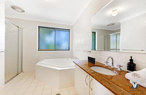 Westleigh Maison | KOZYGURU | Westleigh | Spacious Home with 4 Beds