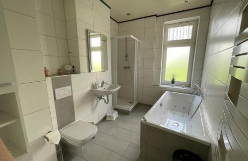 Rostock Appartement | KRABBENNEST Ferienwohnung mit Whirlpool und Infrarotsauna zentral
