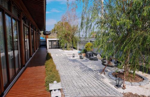 Nong Sarai Villa | Krajokkaew Ling an khao yai