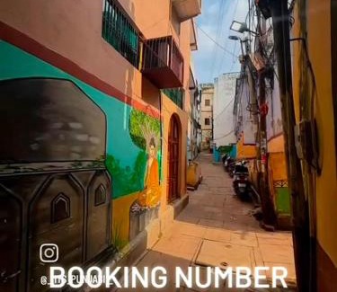 Varanasi Maison | Krishna dormitory & rooms Varanasi nearby ghat