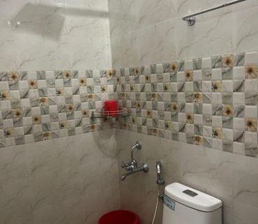 Guruvayur Maison | Krishna Gopuram Lodge