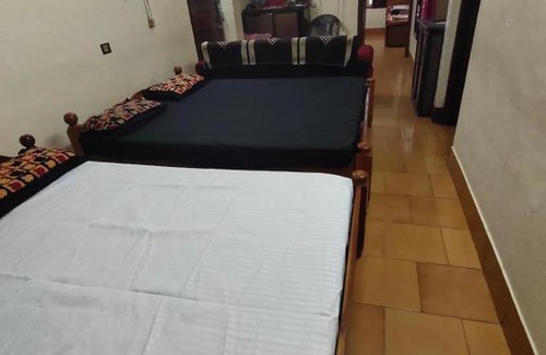 Kuppaayil Appartement | KRISHNA ROYAL Temple view