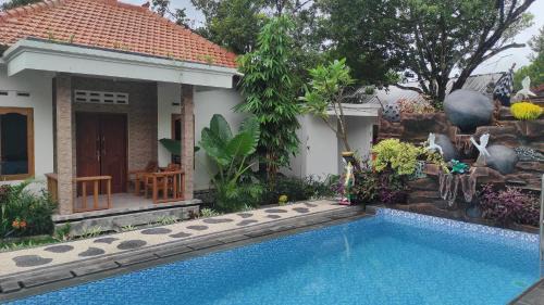 Sekotong Barat Maison | Kristal Garden