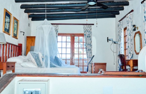 White River Cabine | Kruger Island Resort