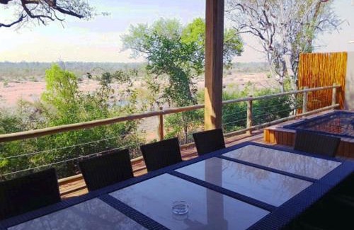 Buffelspruit Cabine | Kruger National Park Mjejane Private Game Reserve
