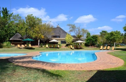 Hazyview Chalet De Ski | Hébergement haut de gamme dans un complexe de golf primé près du parc Kruger