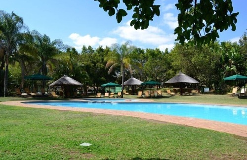 Hazyview Chalet De Ski | Hébergement haut de gamme dans un complexe de golf primé près du parc Kruger