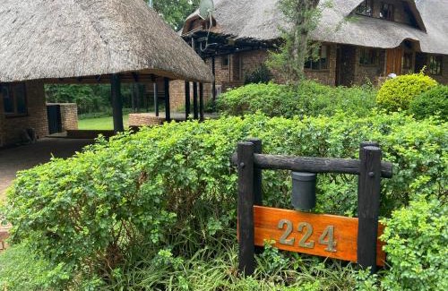 Hazyview Chalet De Ski | Kruger Park Lodge, Kubu Lodge 224