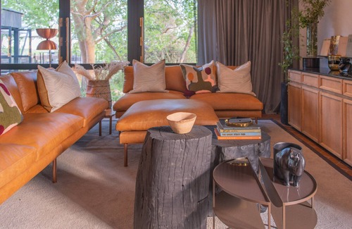Skukuza Hôtel | Kruger Shalati - Train on the Bridge and Garden Suites