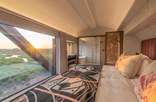 Skukuza Cabine | Kruger Shalati - Train on The Bridge & Garden Suites