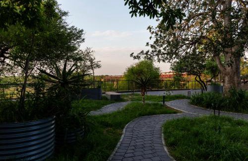 Skukuza Cabine | Kruger Shalati - Train on The Bridge & Garden Suites