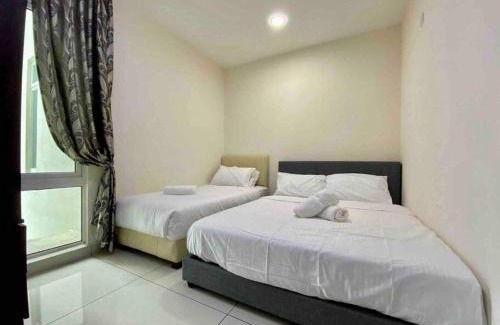 Taman Century Appartement | KSL City Mall 3BR@7-8pax Private Lift & City view+WIFI