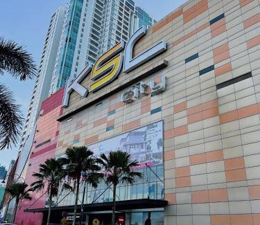 Taman Century Appartement | KSL City Mall Johor Bahru 5 Pax High Floor City View