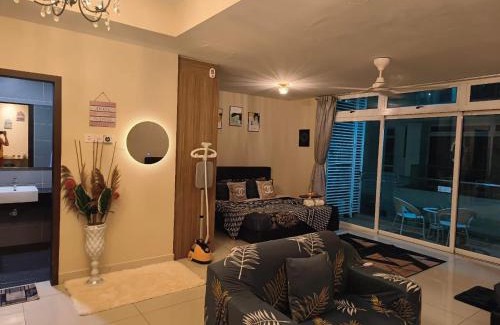 Taman Century Appartement | Ksl D'Esplanade Studio Apartment's 5