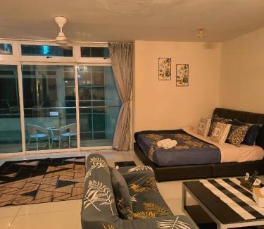 Taman Century Appartement | Ksl D'Esplanade Studio Apartment's 5