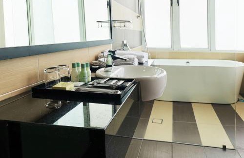 Taman Century Hôtel | KSL Hotel & Resort