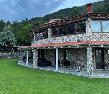 Dio-Olympos Maison | Ktima Faki, Olympus Mountain Accommodation & Retreat