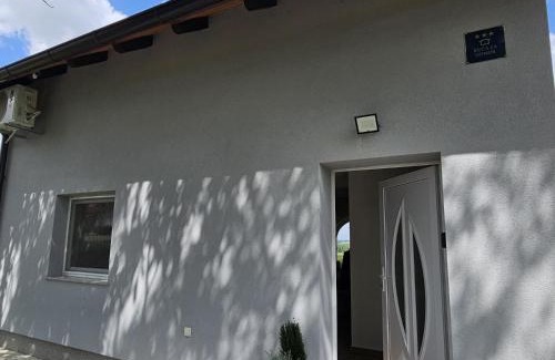Ilok Maison | Kuća za odmor Kustura