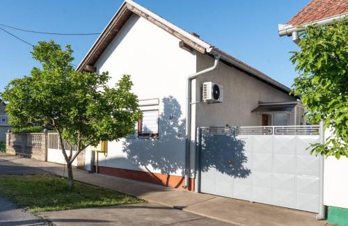 Vukovar Appartement | Kuća za odmor Mali vikend u Vukovaru