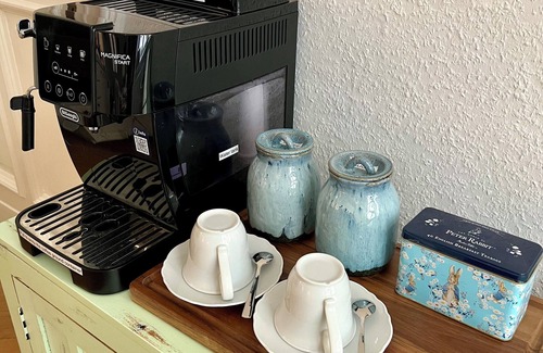 West Berlin Centre Appartement | Ku’DAMM Savignyplatz Charming Old Home/5-9 ppl/Fam.Friendly/Wifi