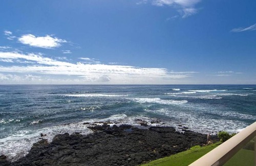 Poipu Copropriété | Kuhio Shores 317. OCEAN FRONT! Cold A/C