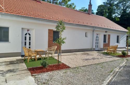 Siklos Appartement | KukoriQ 1 Apartman