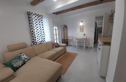 Siklos Appartement | KukoriQ 2 Apartman