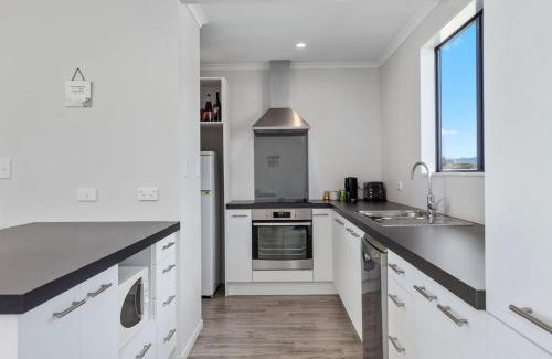 Waiotahi Maison | Kukumoa At the Beach
