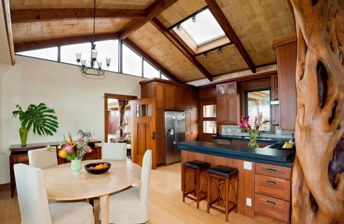 Kula Villa | Villa Kula - Vues spectaculaires de l'arrière-pays, exclusives et privées. 808-283-7370