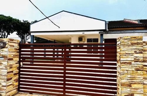 Daerah Kulai Maison | Kulai landed corner lot+kids pool+ mini waterpark