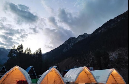 Khyber Pakhtunkhwa Hôtel | Kumrat Glamping Resorts