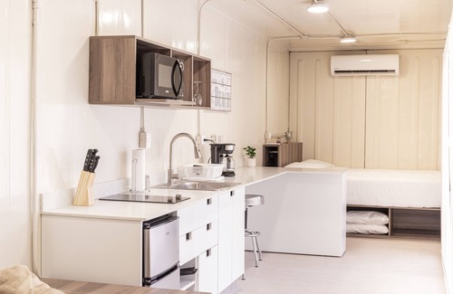 Mal Pais Cabine | Kuna Earth - Fabulous Container Lofts in Mal Pais!
