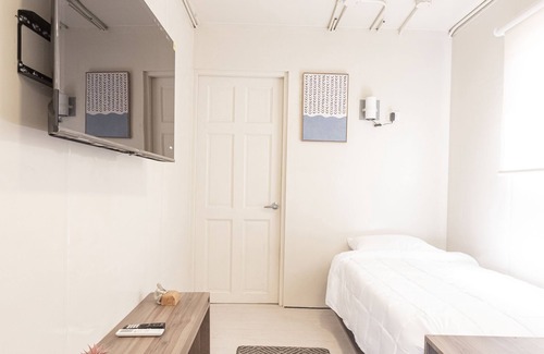 Puntarenas Cabine | Kuna Water - Fabulous Container Lofts in Mal Pais!