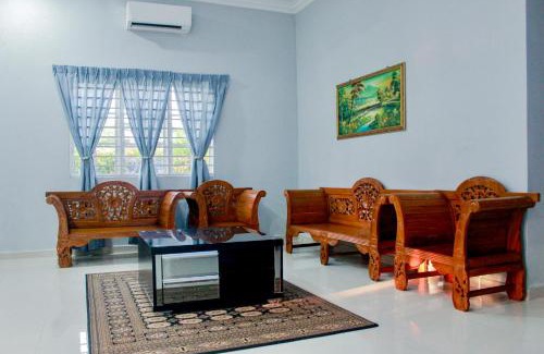 Sungai Buloh Maison | Kundang Villa @ Tasik Biru - 3 Bedrooms Bungalow