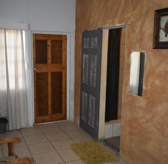 Calvinia Maison | Kunskamer Unit 3
