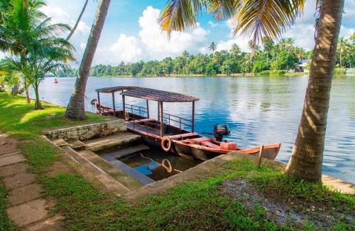 Champakulam Lit Et Petit-Déjeuner | Kurialacherry House Alleppey