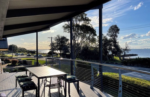 Kurnell Maison | Kurnell Waterfront home. nBayView. Just a few steps to calm beach.