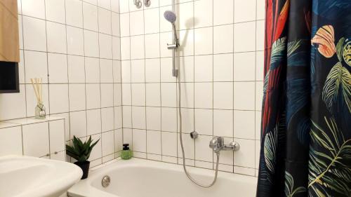 Bad Schmiedeberg Appartement | Kurzentrum, Küche, radfreundlich, gemütliches Bett