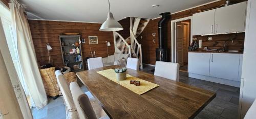 Fidjeland Maison | Kvæven Golfhytte