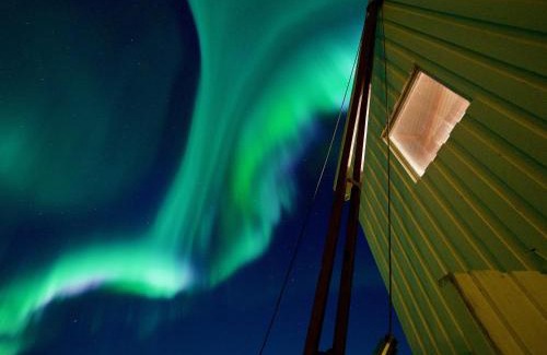 Sennesvik Maison | Kvalvika Retreat - Lofoten